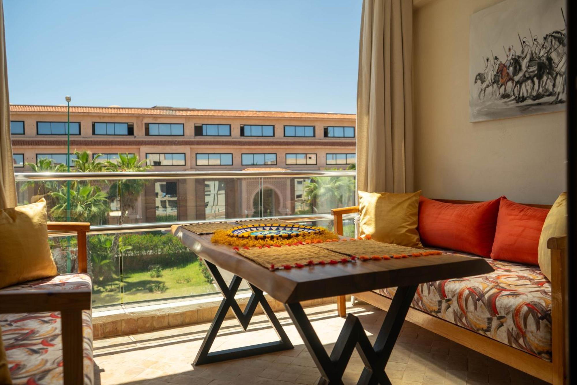 Magnifique Appartement Moderne De 2 Chambres Avec Piscine A 10 Min Du Centre De Marrakech Marrakesch Exterior foto
